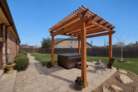 646 Landon Samuel Loop, Pflugerville, TX 78660