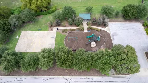View/Area - 18425 Crestwind Ln, Elgin, TX 78621 photo 4 of 5