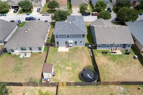 View/Area - 18425 Crestwind Ln, Elgin, TX 78621 photo 2 of 5