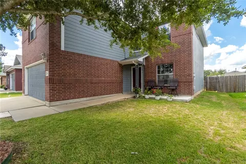 Exterior - 18425 Crestwind Ln, Elgin, TX 78621 photo 3 of 7