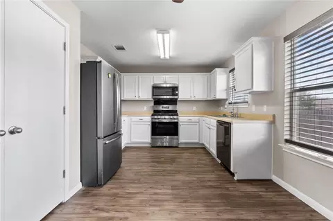 Kitchen - 18425 Crestwind Ln, Elgin, TX 78621 photo 2 of 2