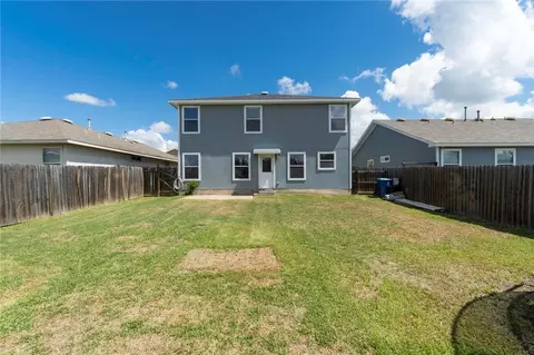 Exterior - 18425 Crestwind Ln, Elgin, TX 78621 photo 7 of 7