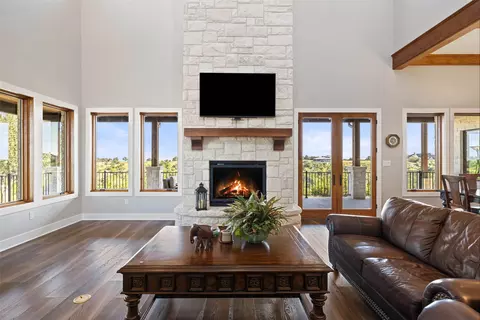 Living - 234 Elk Run Cv, Blanco, TX 78606 photo 1 of 2