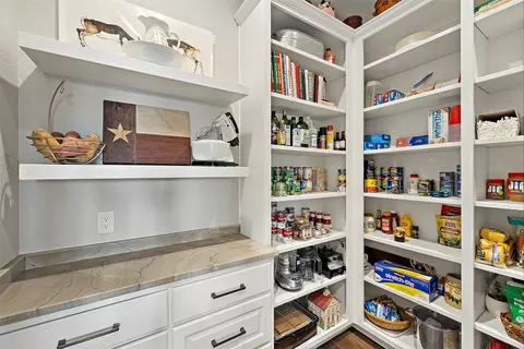 Kitchen - 234 Elk Run Cv, Blanco, TX 78606 photo 6 of 6
