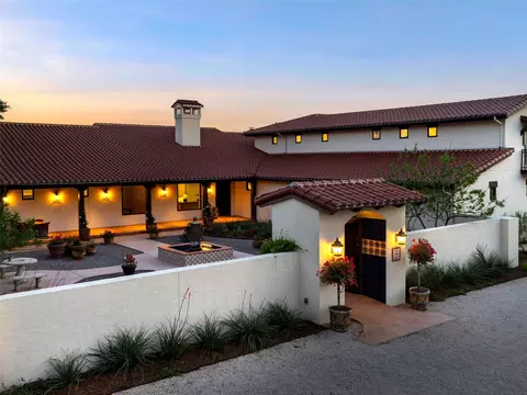 862 Grape Creek Rd, Fredericksburg, TX 78624