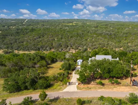 172 Bluff Trl, Dripping Springs, TX 78620