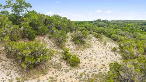137 Glory Ln, Leander, TX 78641 photo 17