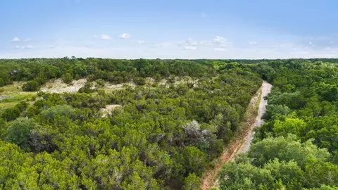 137 Glory Ln, Leander, TX 78641 photo 4