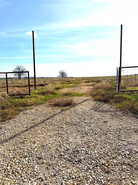 5165 Tenney Creek Rd, Luling, TX 78648
