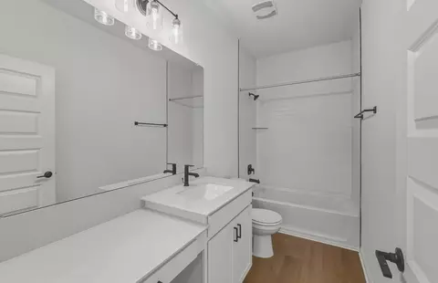 Bath - 2913 Zuni Path, Leander, TX 78641 photo 4 of 6