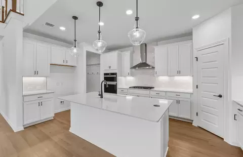 Kitchen - 2913 Zuni Path, Leander, TX 78641 photo 1 of 2