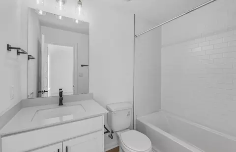 Bath - 2913 Zuni Path, Leander, TX 78641 photo 6 of 6
