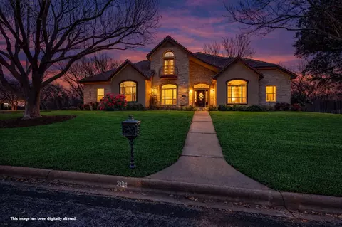 269 Quail St, Meadowlakes, TX 78654