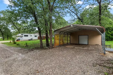 217 Pine Hill Loop, Bastrop, TX 78602 photo 4