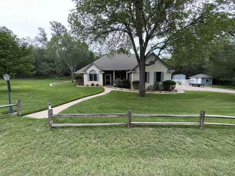 179 Mokuleia Cir, Bastrop, TX 78602
