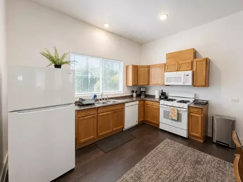 Kitchen - 907 E 3rd St, Austin, TX 78702 photo 2 of 2