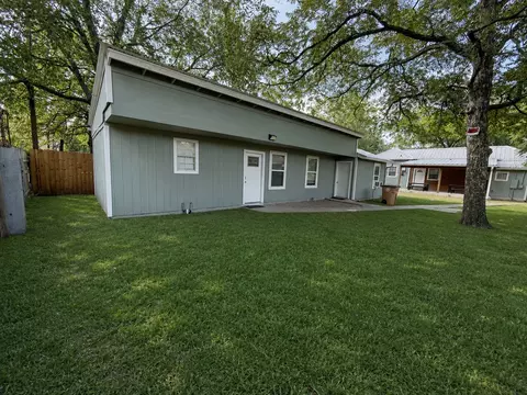 Exterior - 907 E 3rd St, Austin, TX 78702 photo 7 of 7
