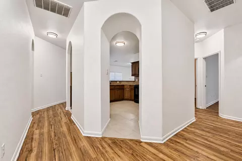 Entry Way - 150 Engineers Pass, Jarrell, TX 76537 photo 2 of 2