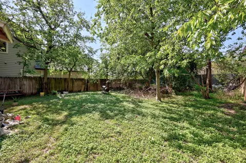 Exterior - 2909 E 5th St, Austin, TX 78702 photo 5 of 9