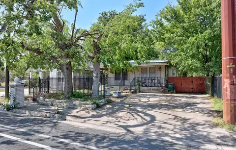 Exterior - 2909 E 5th St, Austin, TX 78702 photo 1 of 9
