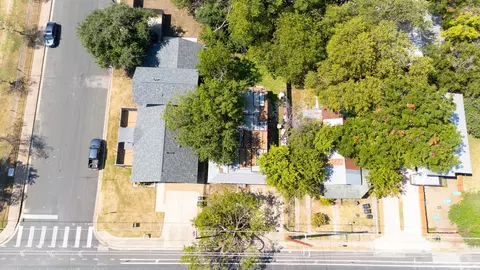 View/Area - 2909 E 5th St, Austin, TX 78702 photo 2 of 10
