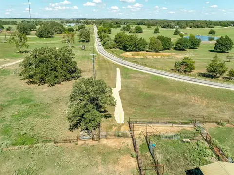 Undisclosed, Milano, TX 76556