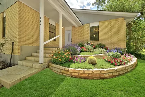 Exterior - 295 Oak Creek Cir, Luling, TX 78648 photo 1 of 8