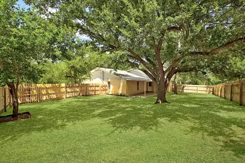 Exterior - 295 Oak Creek Cir, Luling, TX 78648 photo 8 of 8
