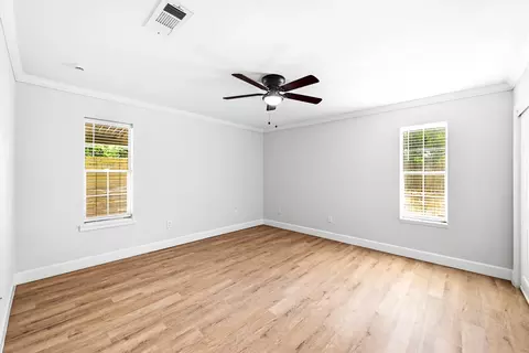 Bedroom - 295 Oak Creek Cir, Luling, TX 78648 photo 1 of 4