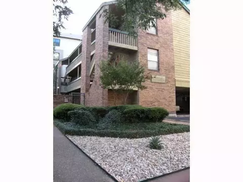 2210 Pearl St #304, Austin, TX 78705