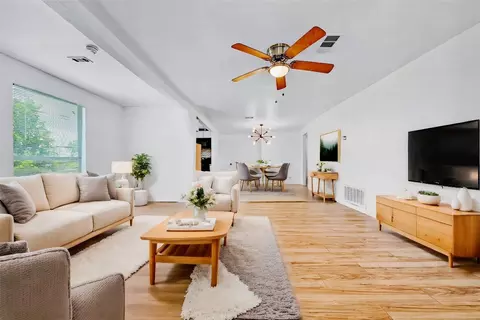1200 Walnut Ave, Austin, TX 78702