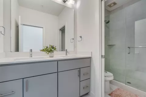 Bath - 2002 E 7th St #217, Austin, TX 78702 photo 2 of 2