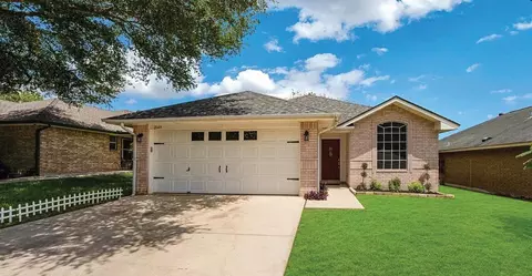 2149 Keystone Dr, New Braunfels, TX 78130