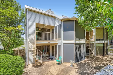 204 World Of Tennis Sq #C15, Lakeway, TX 78738