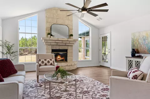 207 Meadow Oaks Dr, Dripping Springs, TX 78620