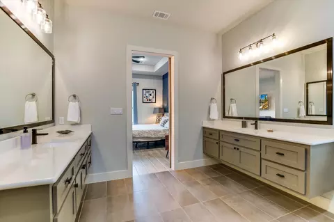 Bath - 205 Axis Loop, Georgetown, TX 78628 photo 2 of 4