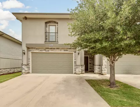 3433 Summerway Dr, College Station, TX 77845