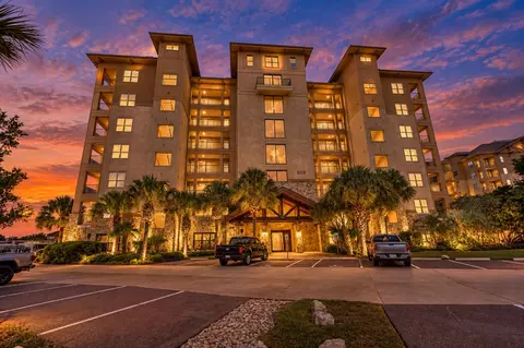 101 W Bank Dr #23, Horseshoe Bay, TX 78657