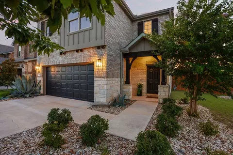 5300 Traviston Dr, Austin, TX 78738