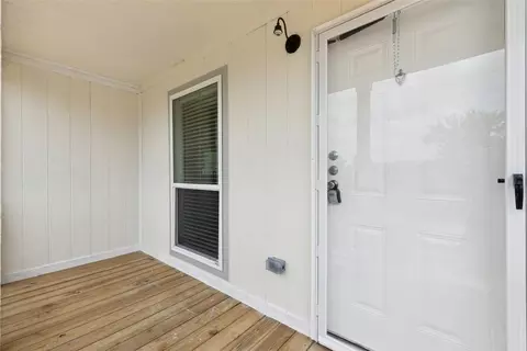 855 Roosevelt Rd, Luling, TX 78648 photo 11