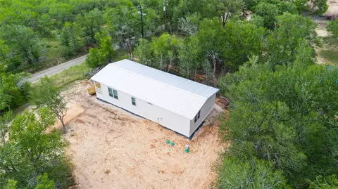 855 Roosevelt Rd, Luling, TX 78648 photo 32