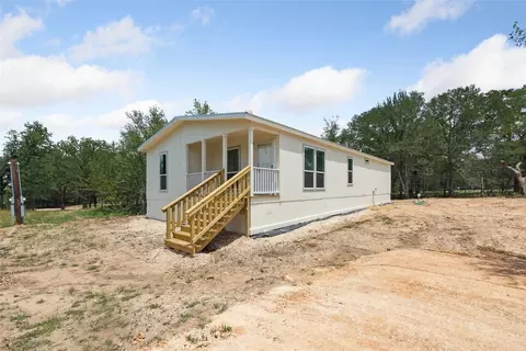 855 Roosevelt Rd, Luling, TX 78648 photo 8