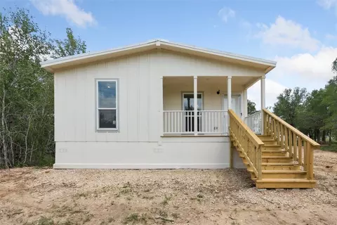 855 Roosevelt Rd, Luling, TX 78648 photo 9