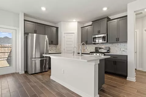 368 Banff Dr, Kyle, TX 78640