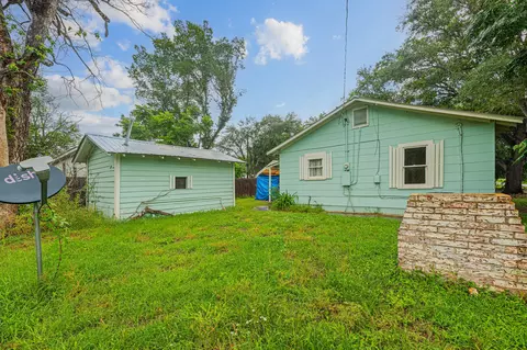 322 Blanco St, Luling, TX 78648 photo 18