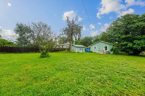 322 Blanco St, Luling, TX 78648 photo 19