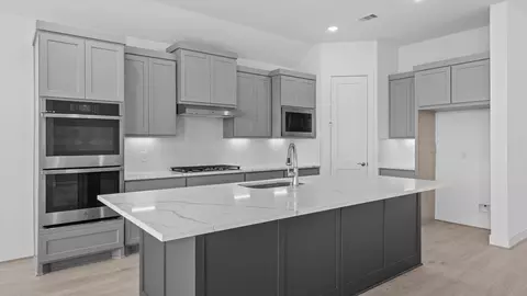 Kitchen - 17616 Rolling Dr, Manor, TX 78653 photo 2 of 7
