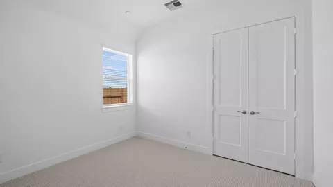 Bedroom - 17616 Rolling Dr, Manor, TX 78653 photo 3 of 8