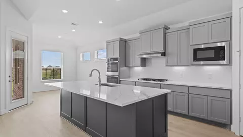 Kitchen - 17616 Rolling Dr, Manor, TX 78653 photo 5 of 7