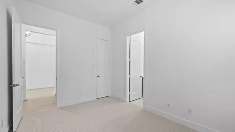 Bedroom - 17616 Rolling Dr, Manor, TX 78653 photo 6 of 8